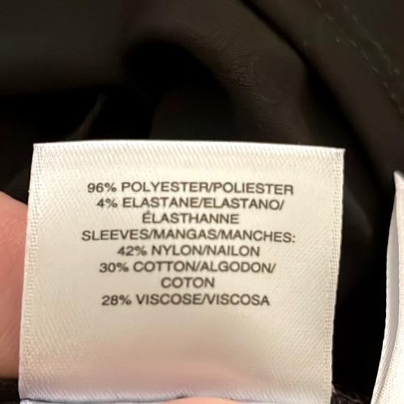 Kasper Woman’s V Neck Lace Sleeved Top - Picture 8 of 8